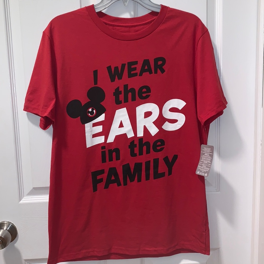 Disney Adult T-Shirt (NWT)